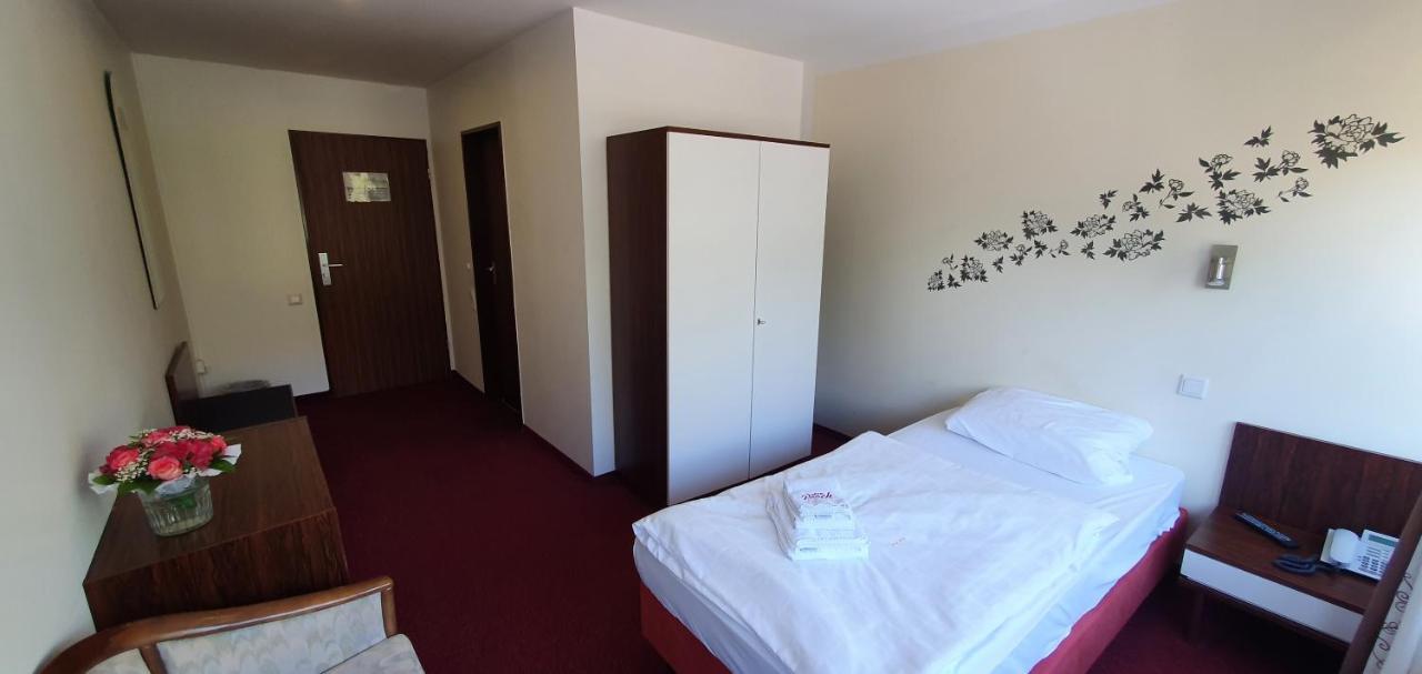 Hotel Poock ฮาน ภายนอก รูปภาพ